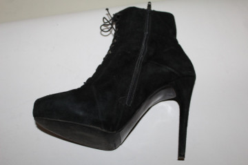 Ghete negre Christhelen B. – piele întoarsă  - Img 4