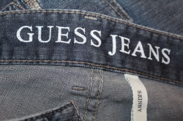 Jeans Guess – denim albastru închis, skinny talie medie-înaltă - Img 6