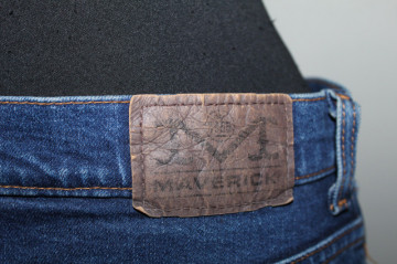 Jeans vintage Maverick anii ’90 – denim albastru, stil clasic - Img 6