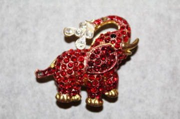 Pandantiv elefant anii '90