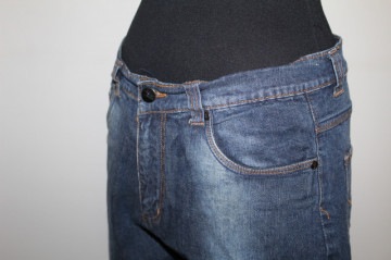 Pantaloni scurți jeans repro anii 70