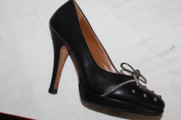 Pantofi piele naturală Via Montenapoleone – negri cu ținte argintii, vintage - Img 6