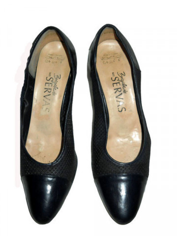 Pantofi retro  piele perforata "Brigitte von Servas" anii '80