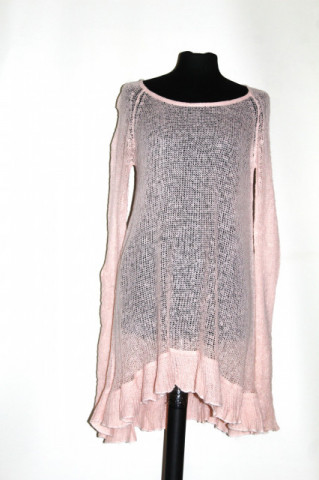 Pulover roz volănașe – vintage romantic Gina Tricot
