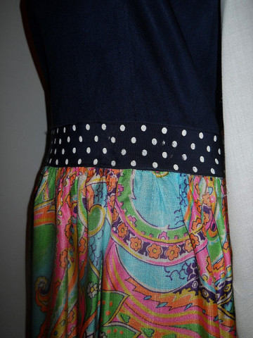 Rochie cu print vegetal in tonuri pastel anii '70