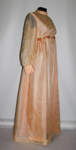 Rochie de seara din voal portocaliu anii '60