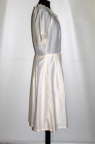Rochie ivoire cu ornamente de dantelă – romantic retro anii ’70 - Img 2