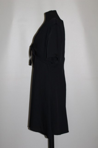 Rochie neagra de ocazie ornament suprapus anii '90