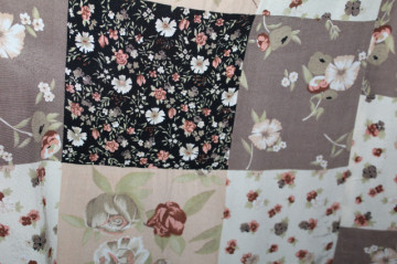 Rochie retro „Floral & Carouri” – vibe ’90 cu șnur în talie - Img 6