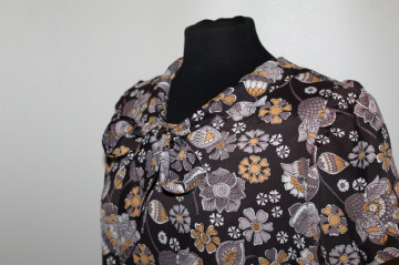 Rochie vintage din satin de mătase naturală maro anii 60