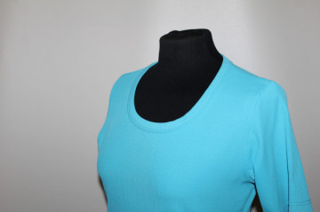 Tricou turcoaz anii ’70 – poliester elastic cu dungi în relief - Img 4