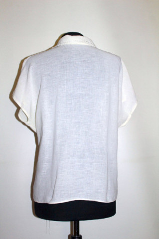 Bluza din pânză topită brodată –delicatețea modei anilor ’60 - Img 3