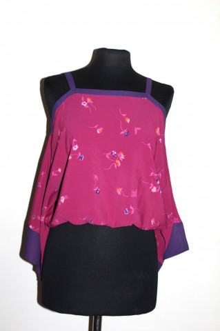Bluza Goody‑Goody anii ’70 – chiffon vișiniu cu print floral