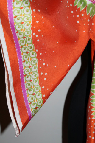 Bluză hippie vintage anii ’60‑’70 – print vegetal pe mătase artificială - Img 3