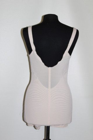 Body roz tip Slimming-All-In -One cu dantelă anii 60
