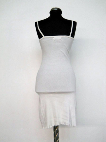 Rochie alba de plaja anii '70