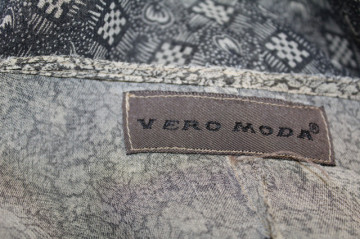 Rochie Vero Moda retro anii ’90 – gri cu print geometric & floral - Img 7