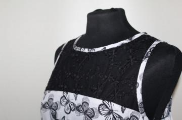 Rochie vintage alb‑negru cu print fluturi – stil retro - Img 5