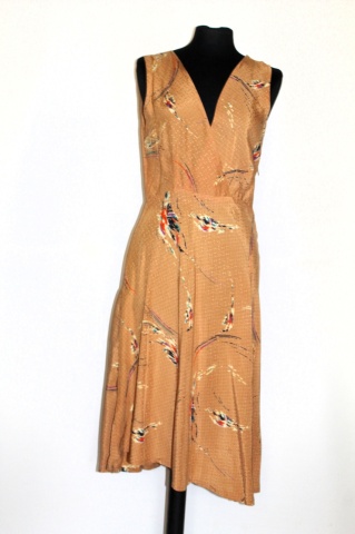 Rochie vintage din mătase Dobby maro scorțișoară – anii ’50, realizată manual