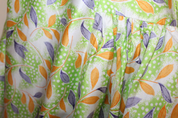 Rochie vintage print frunze și volane anii ’80 – bumbac satinat, stil retro - Img 6