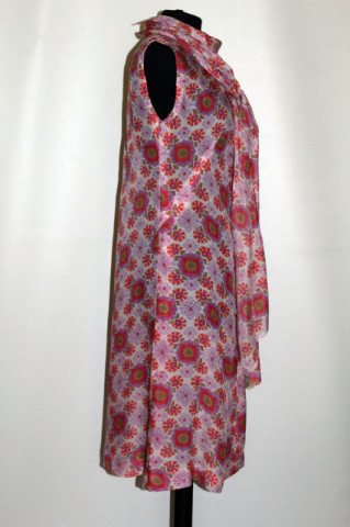 Rochie vintage print garoafe anii 50 - 60