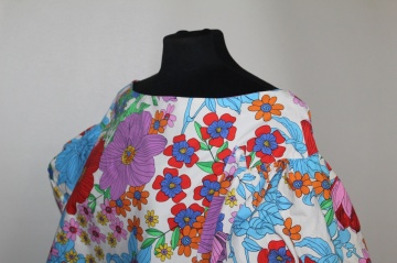 Bluză florală multicoloră repro – stil anii ’60, din poplin de bumbac - Img 6