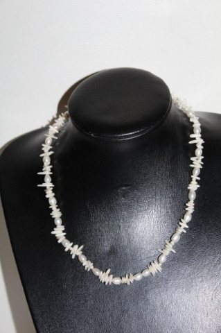 Colier din perle si sidef vintage anii '50