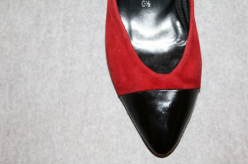 Pantofi bicolori "Brigitte Von Servas" anii '80