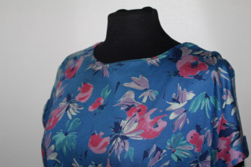 Rochie albastră print floral anii 70