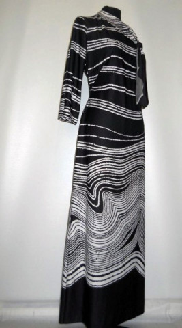 Rochie maxi model grafic anii '60