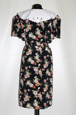 Rochie neagra vintage cu guleraș alb print floral anii '80 - Img 4