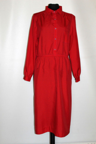 Rochie roșie cu picățele – vintage anii ’70
