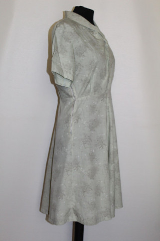 Rochie verde apa anii '50