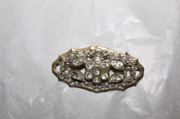 Broșă Art Deco cristale model floral anii 20