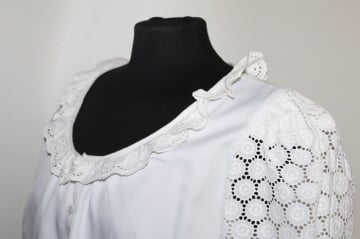 Cămașă retro cu mâneci bufante și broderie spartă – anii ’80 - Img 5