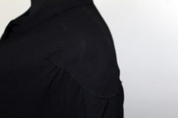 Capa vintage neagra anii '30