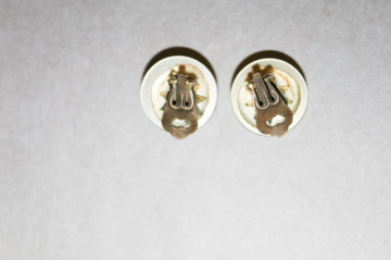 Cercei vintage imitatie opal anii '60