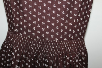Dirndl maro floricele anii 70