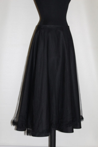 Fustă din tulle negru anii ’90 – volum, dinamism și spirit retro - Img 6