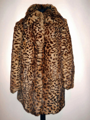 Haina din blana de leopard anii '60