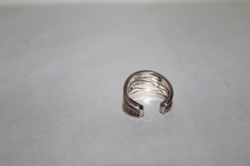 Inel din argint model în relief