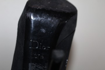 Pantofi cu platformă negri Dior – piele naturală vintage, toc înalt și ornament lateral - Img 7