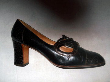 Pantofi lac si piele de aligator anii '60