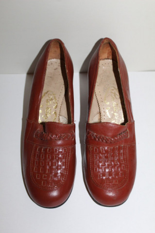 Pantofi maro roșcat Antilopa anii 70