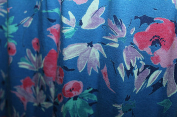 Rochie albastră print floral anii 70
