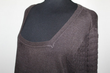 Rochie maro închis din tricot – repro anii ’60, siluetă clasică - Img 6