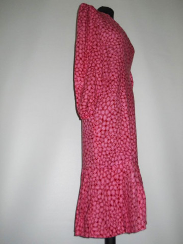Rochie print geometric roz si visiniu anii '70