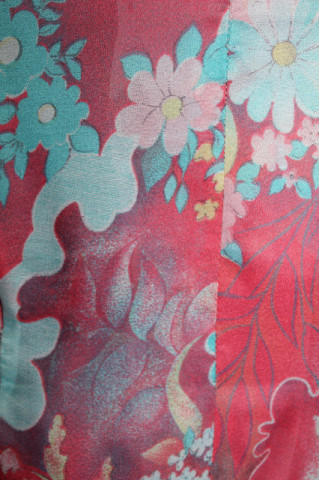 Bluză print floral pe fond corai anii 60-70