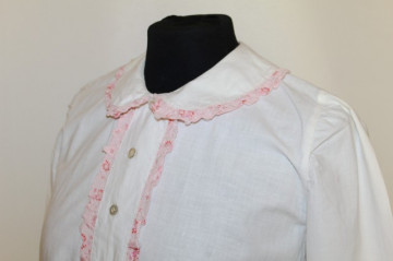 Camasa de noapte volanase roz perioada edwardiana cca. 1910