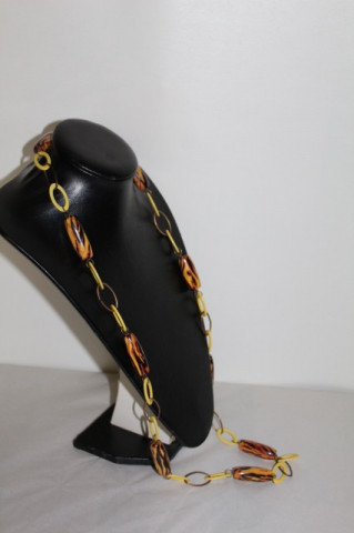 Colier galben animal print anii 60